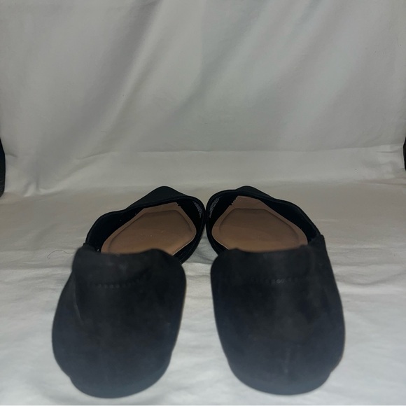 Elegant Black Women's Flats - Picture 3 of 8